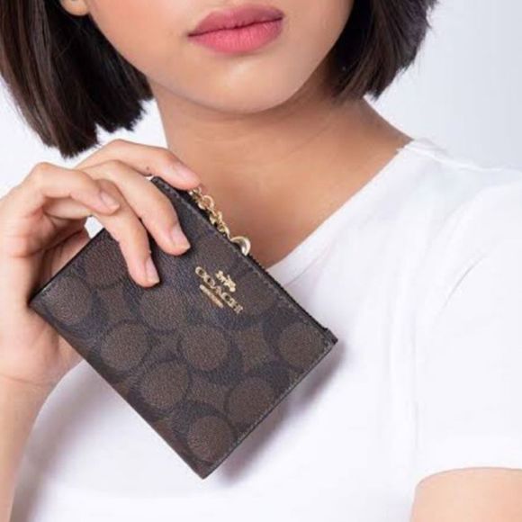 Coach Signature Canvas Bifold Wallet